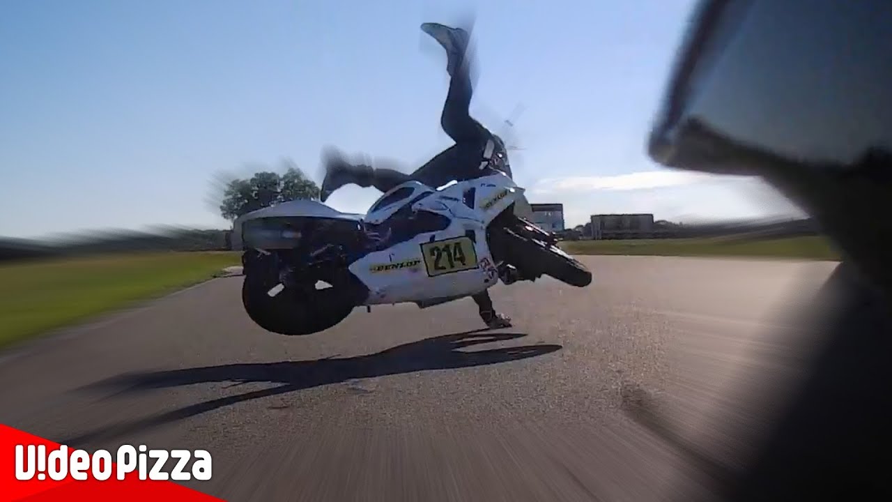 【モーターバイク】レースを体験できる映像で事故！決定的瞬間【Video Pizza】